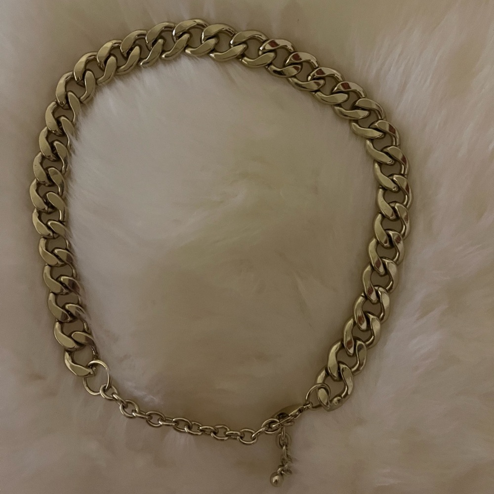 Thick & heavy chain
